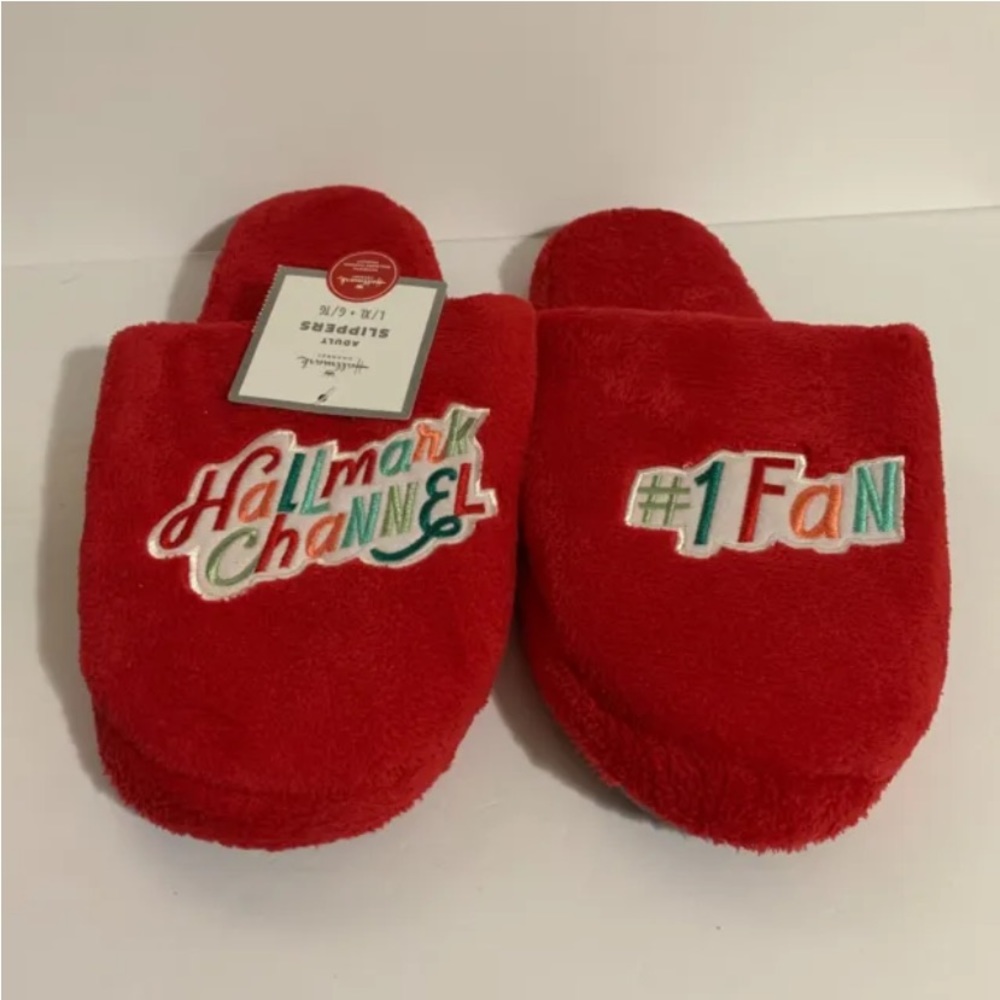 New! Hallmark movie channel #1 Fan Slippers Large/XL Brand new